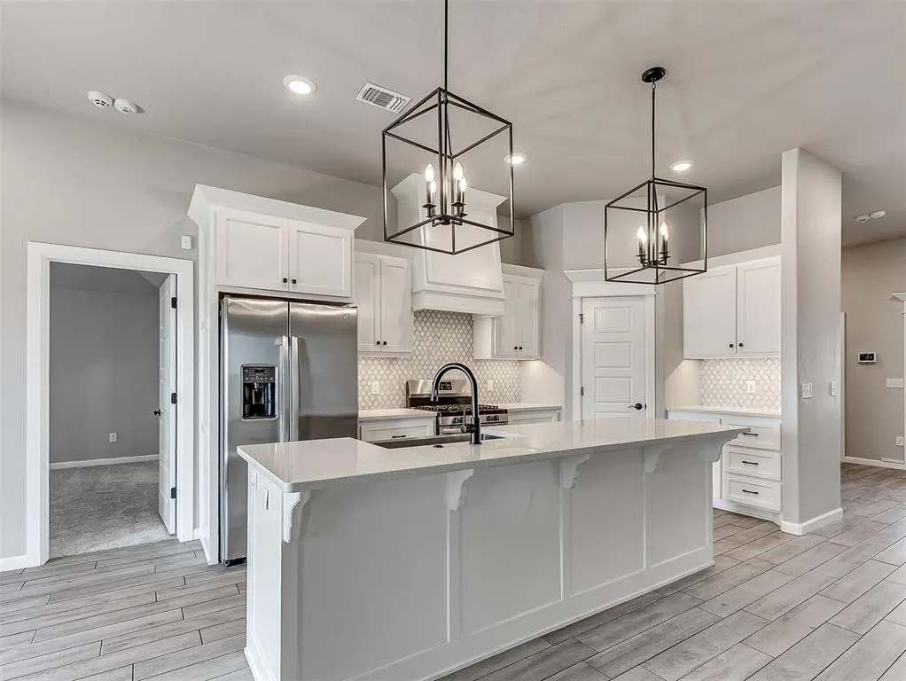 Photo 6 — 8324 Lambert Way, Edmond, OK 73034