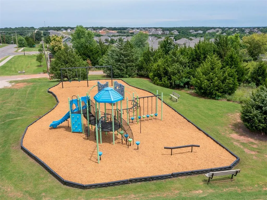 Photo 33 — 8324 Lambert Way, Edmond, OK 73034