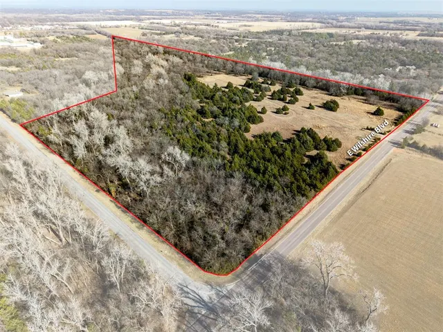 Photo 3 — 000 E Wilshire Boulevard, Jones, OK 73049