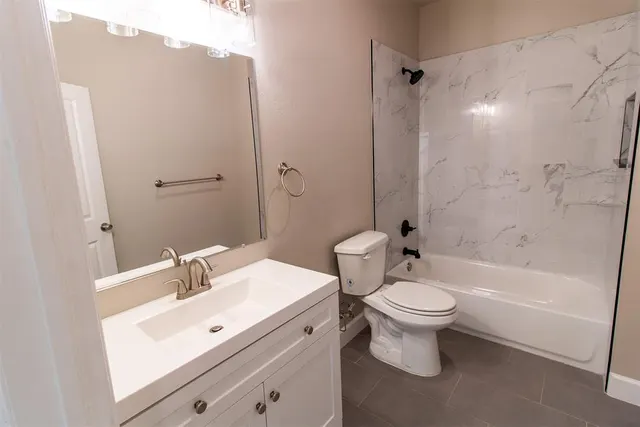Photo 6 — 220 SE 42nd Street, Oklahoma City, OK 73129