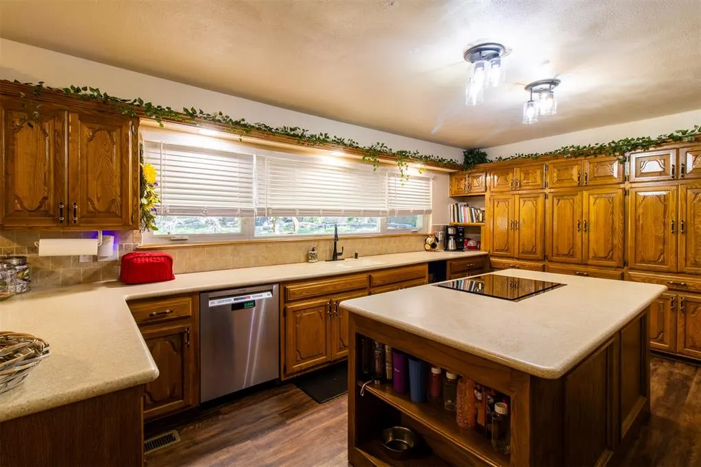 Photo 15 — 228 N Tunbridge Road, Oklahoma City, OK 73130