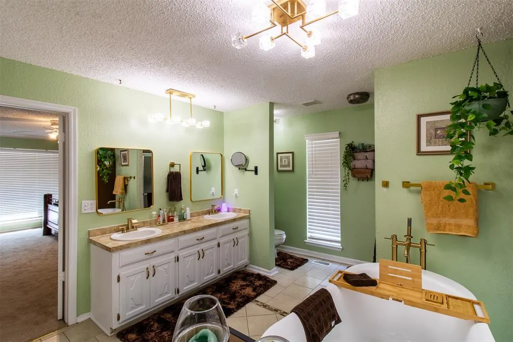 Photo 23 — 228 N Tunbridge Road, Oklahoma City, OK 73130