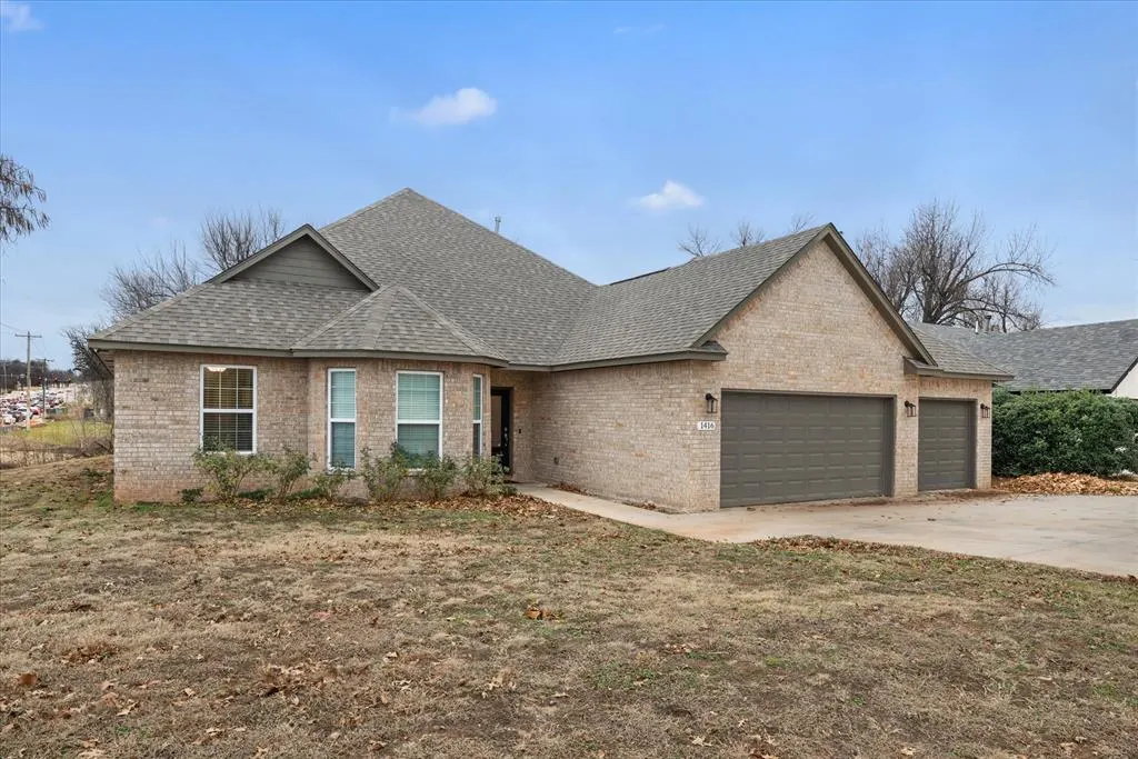 Photo 3 — 1416 Devonshire Court, Edmond, OK 73034