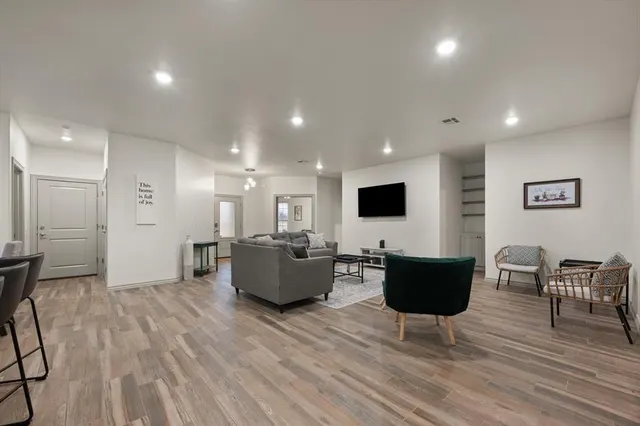 Photo 8 — 1416 Devonshire Court, Edmond, OK 73034