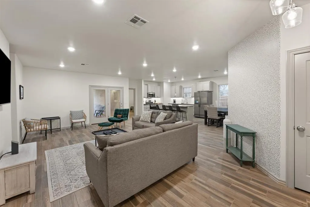 Photo 9 — 1416 Devonshire Court, Edmond, OK 73034