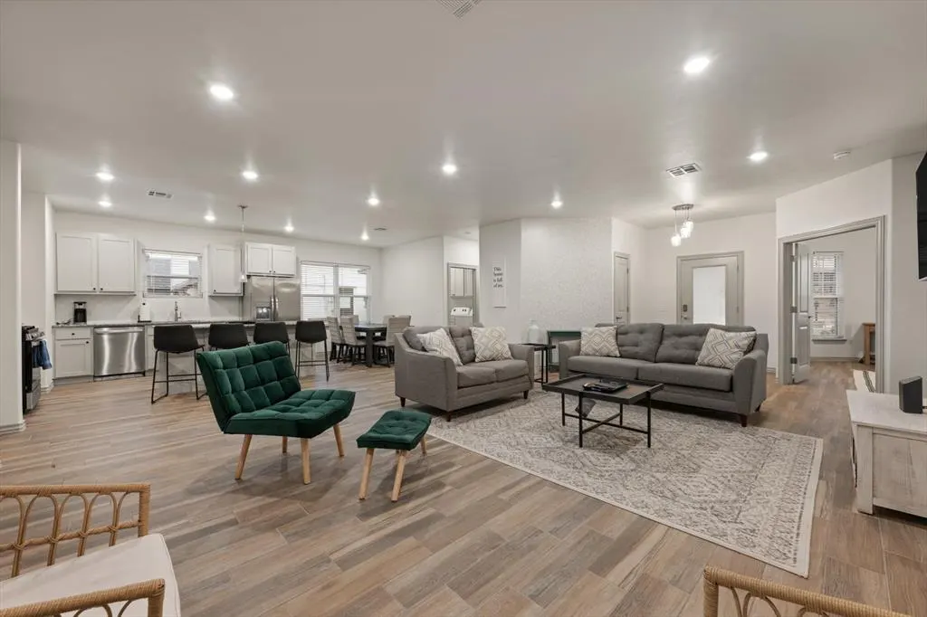 Photo 11 — 1416 Devonshire Court, Edmond, OK 73034