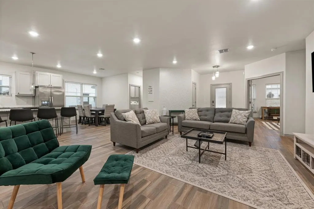 Photo 12 — 1416 Devonshire Court, Edmond, OK 73034