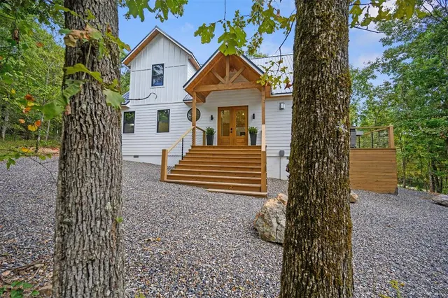 Photo 2 — 127 Bent Pinyon Trail, Broken Bow, OK 74728