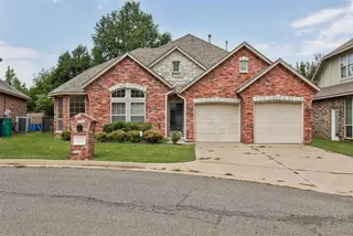 Sold home at 12205 Garden Court