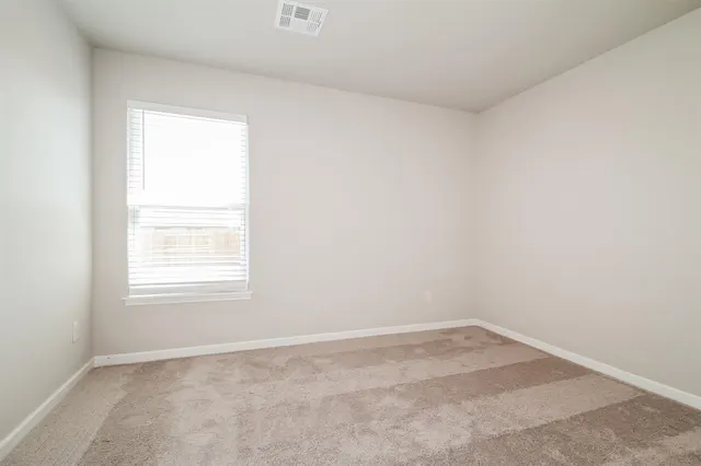 Photo 7 — 1617 Amaranth Lane, El Reno, OK 73036
