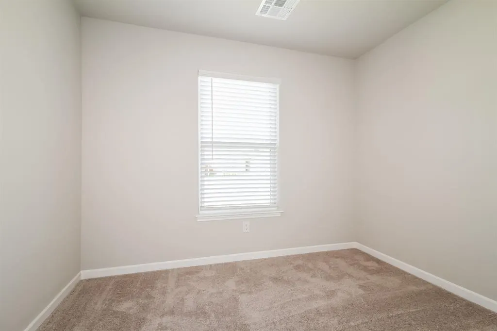 Photo 11 — 1617 Amaranth Lane, El Reno, OK 73036