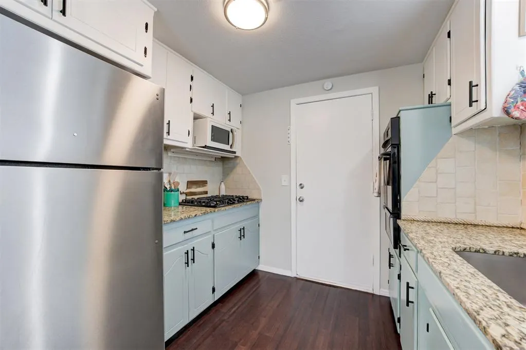 Photo 11 — 1904 Michael Drive, Edmond, OK 73013