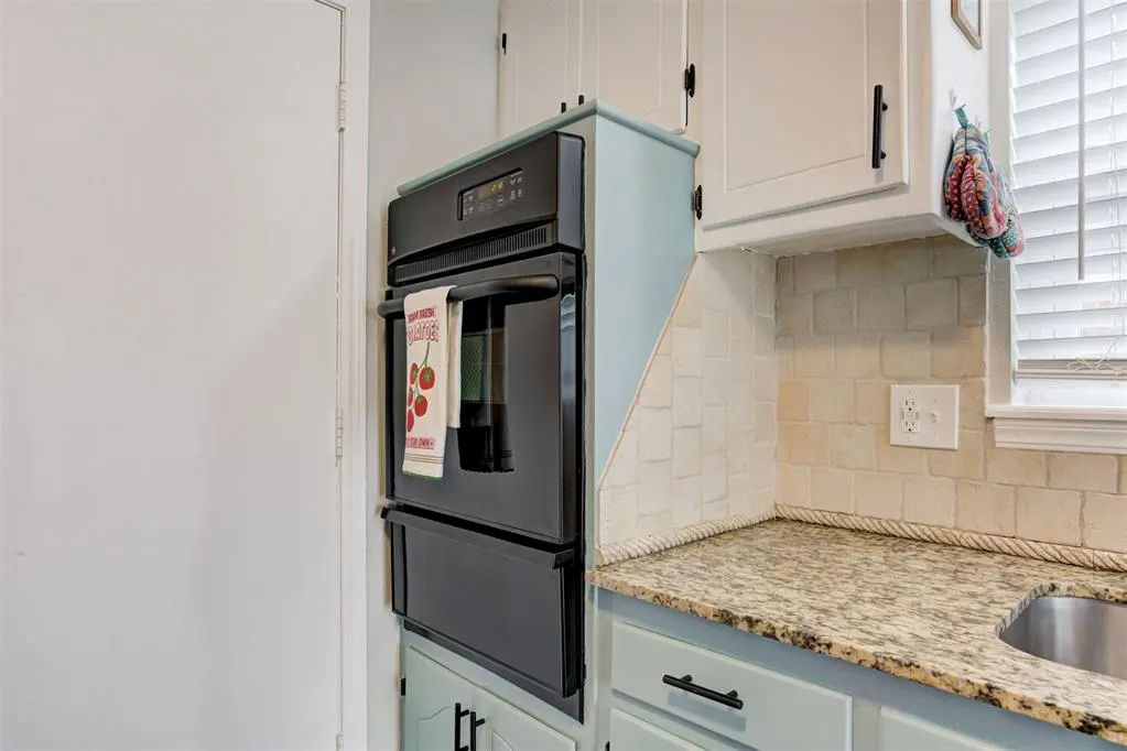 Photo 14 — 1904 Michael Drive, Edmond, OK 73013