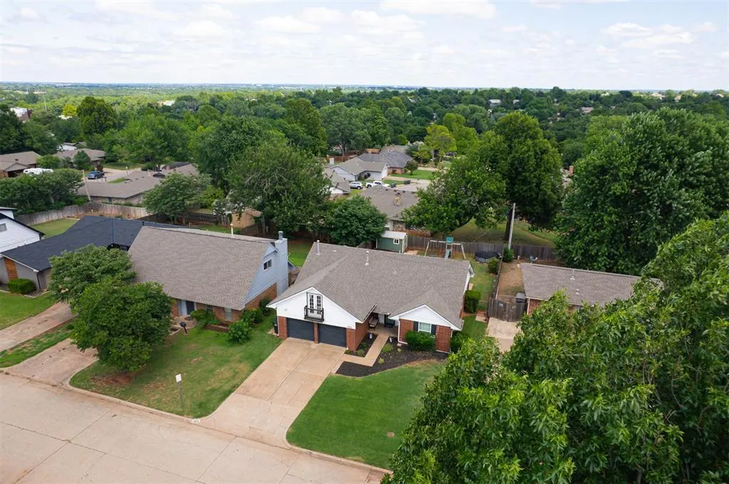 Photo 35 — 1904 Michael Drive, Edmond, OK 73013