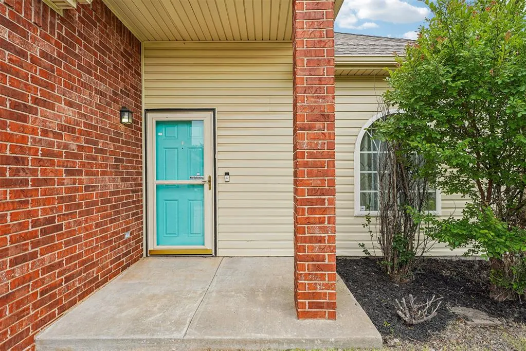 Photo 2 — 5917 SE 71st Street, Oklahoma City, OK 73135
