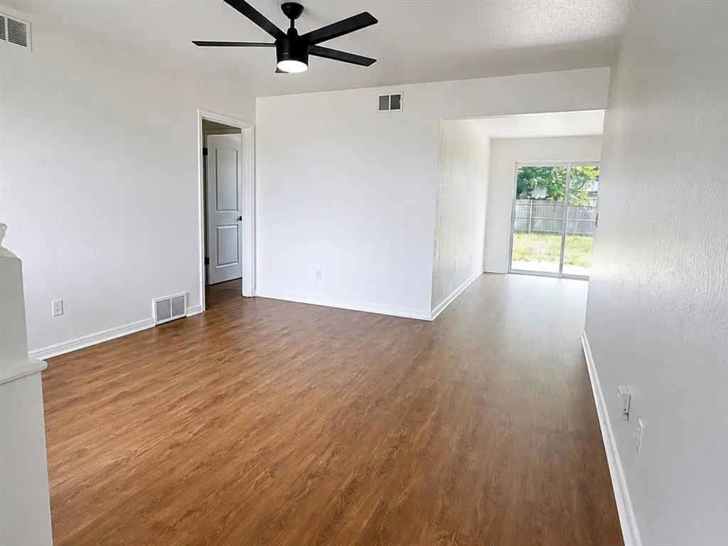 Photo 2 — 2836 SW 77th Street, Oklahoma City, OK 73159