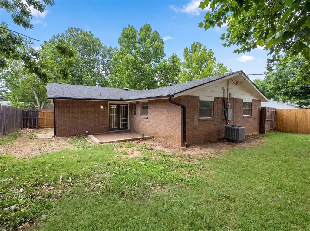 Photo 23 — 1513 N Bradley Avenue, Oklahoma City, OK 73127