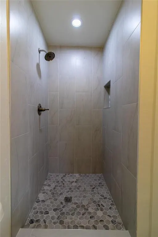 Photo 11 — 2512 SW 86th Street, Oklahoma City, OK 73159