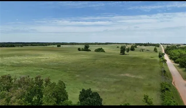 Photo 5 — N Broadway Road 6, Guthrie, OK 73044