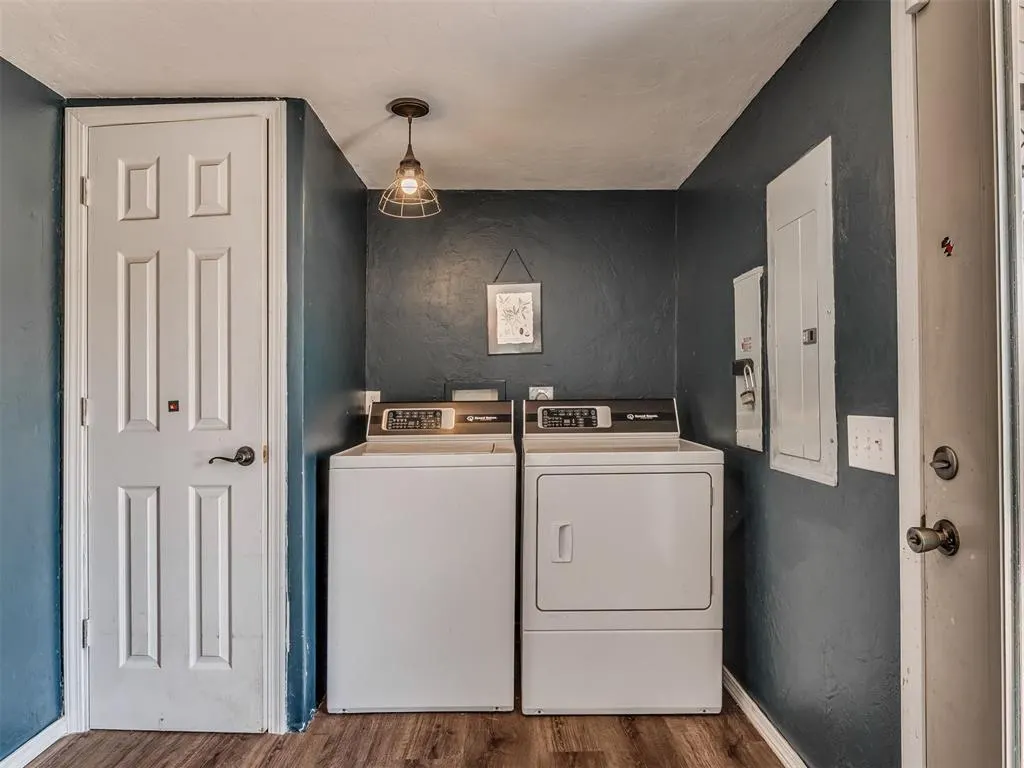 Photo 40 — 112 N Broadway Street, Crescent, OK 73028
