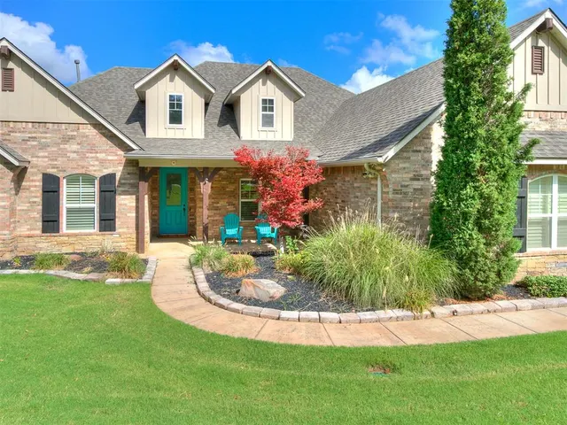 Photo 4 — 10649 Green Meadows Drive, Edmond, OK 73025