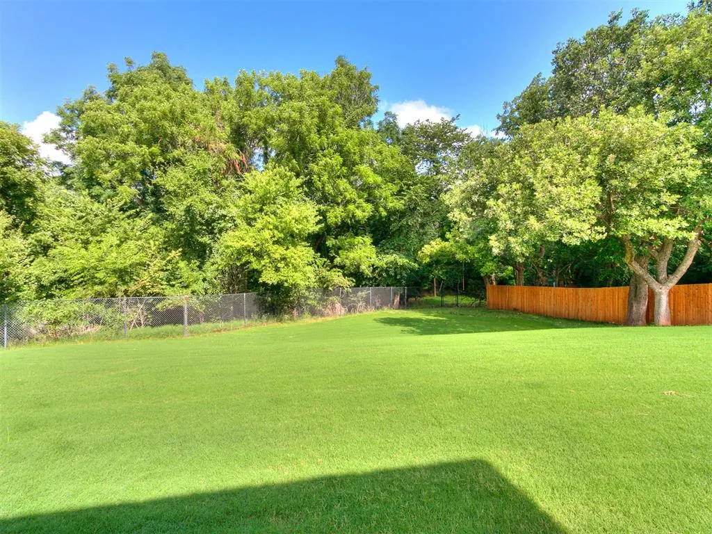 Photo 12 — 10649 Green Meadows Drive, Edmond, OK 73025