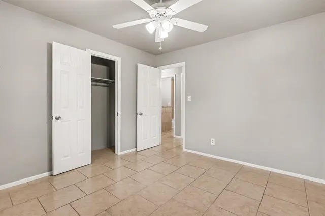 Photo 8 — 308 Arnold Avenue, Moore, OK 73160