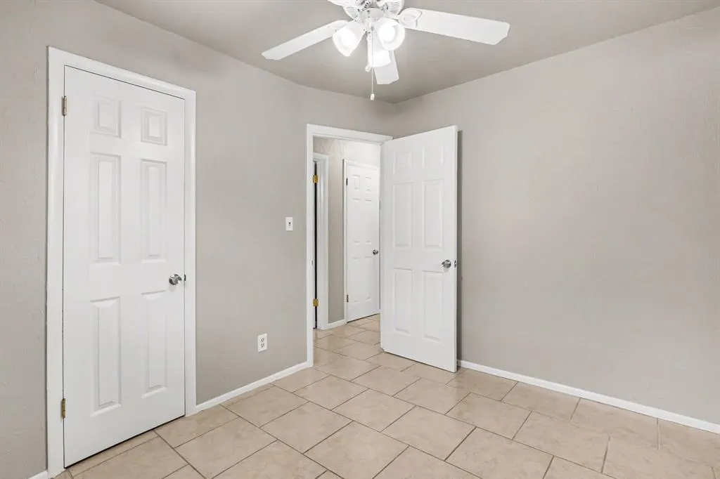 Photo 10 — 308 Arnold Avenue, Moore, OK 73160