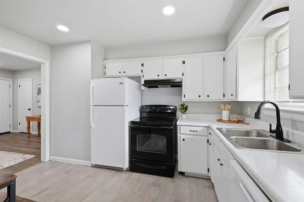 Photo 8 — 1718 NE Classen Boulevard, Norman, OK 73071