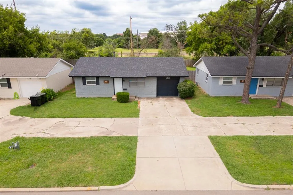 Photo 28 — 1718 NE Classen Boulevard, Norman, OK 73071