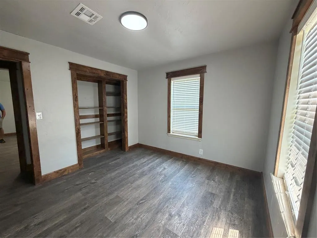 Photo 8 — 1900 N Kickapoo Avenue, Shawnee, OK 74804