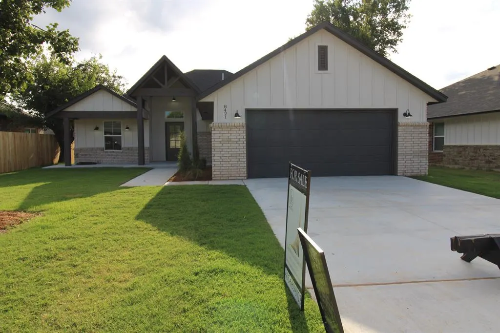 Front exterior — 8421 Stonewood Drive, Oklahoma City, OK 73135