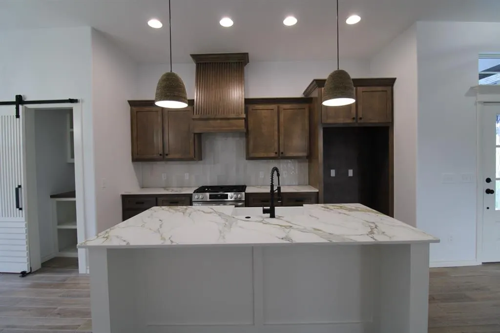 Photo 8 — 8421 Stonewood Drive, Oklahoma City, OK 73135