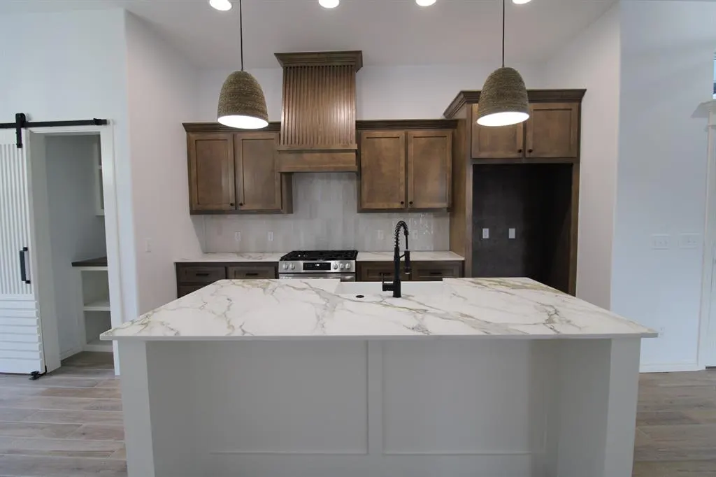 Photo 9 — 8421 Stonewood Drive, Oklahoma City, OK 73135