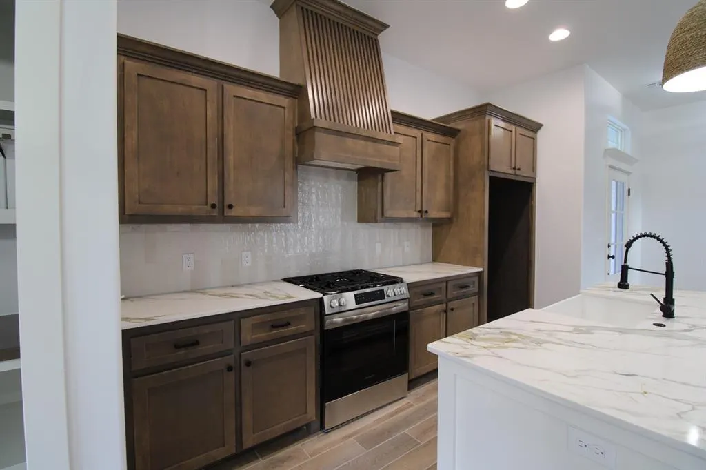Photo 10 — 8421 Stonewood Drive, Oklahoma City, OK 73135