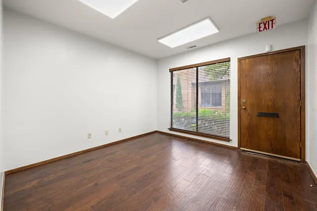 Photo 5 — 1616 E 19th Street 301, Edmond, OK 73013