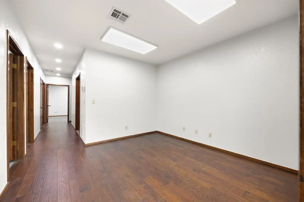 Photo 7 — 1616 E 19th Street 301, Edmond, OK 73013