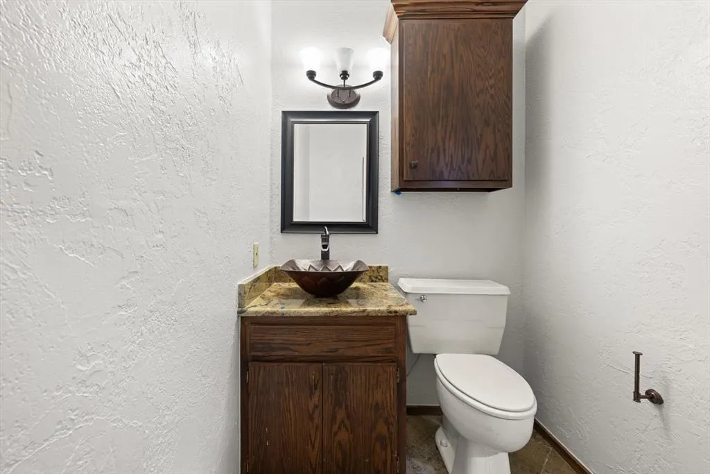 Photo 13 — 1616 E 19th Street 301, Edmond, OK 73013