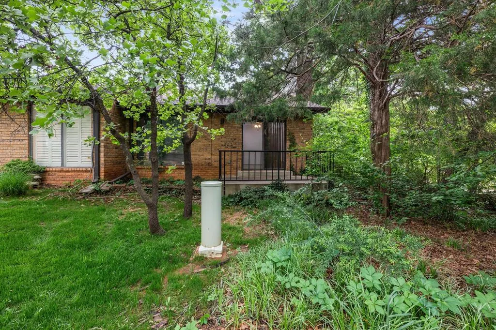 Photo 23 — 1616 E 19th Street 301, Edmond, OK 73013
