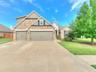 Sold home at 2501 Wyatt Way