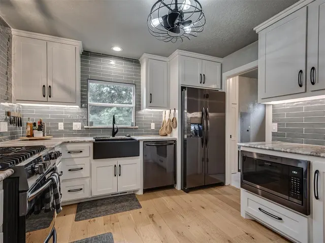 Photo 7 — 9813 SW 104th Street, Mustang, OK 73064
