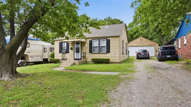 Photo 2 — 3417 NW 14th Street, Oklahoma City, OK 73107