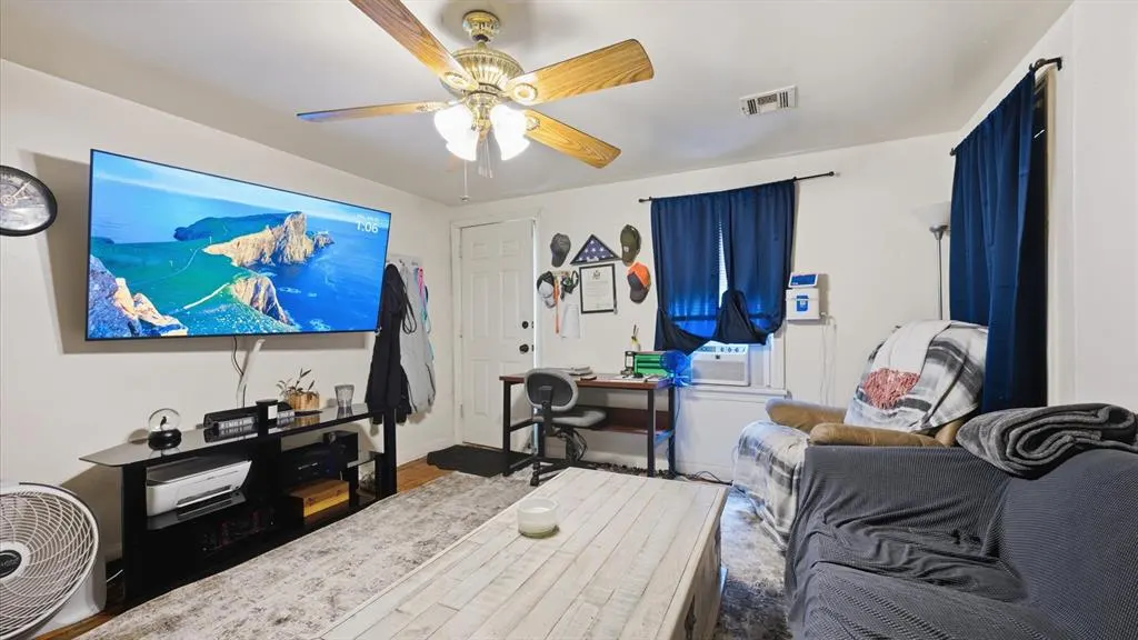 Photo 7 — 3417 NW 14th Street, Oklahoma City, OK 73107