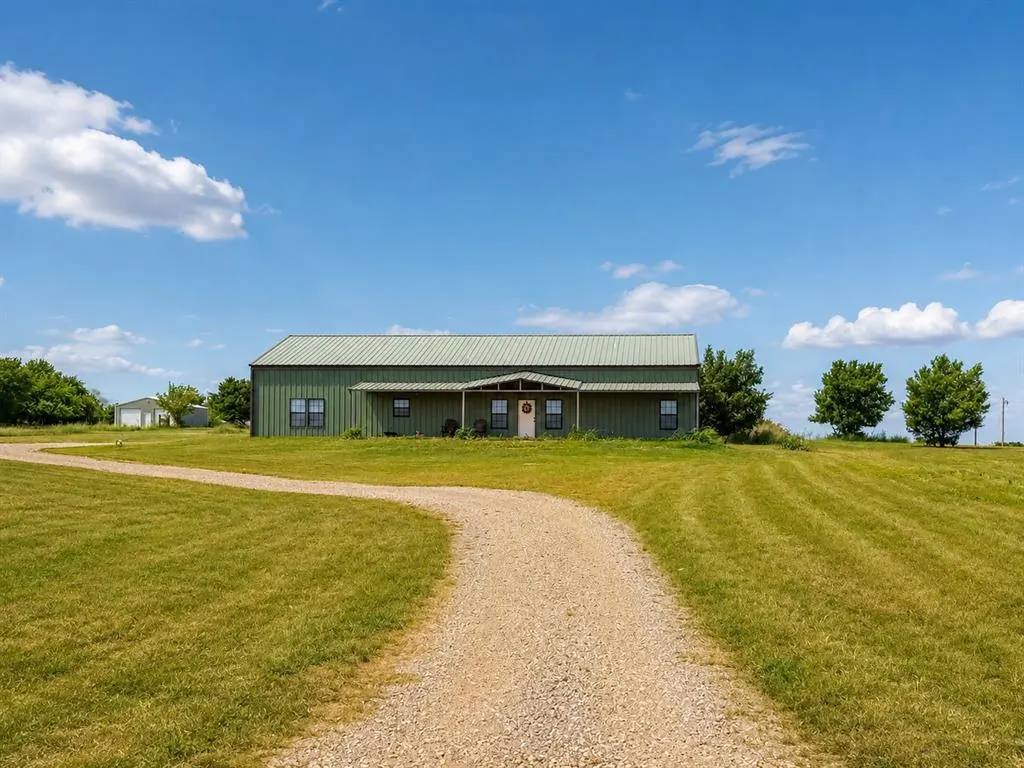 Front exterior — 5213 NW Cemetery Road, Piedmont, OK 73078