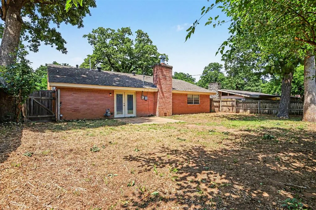 Photo 15 — 6728 N Tall Oaks Drive, Oklahoma City, OK 73127