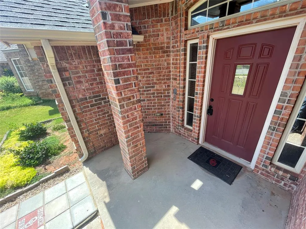 Photo 5 — 11913 SW 17th Street, Yukon, OK 73099