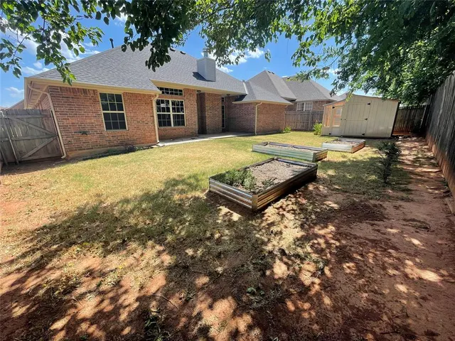 Photo 6 — 11913 SW 17th Street, Yukon, OK 73099