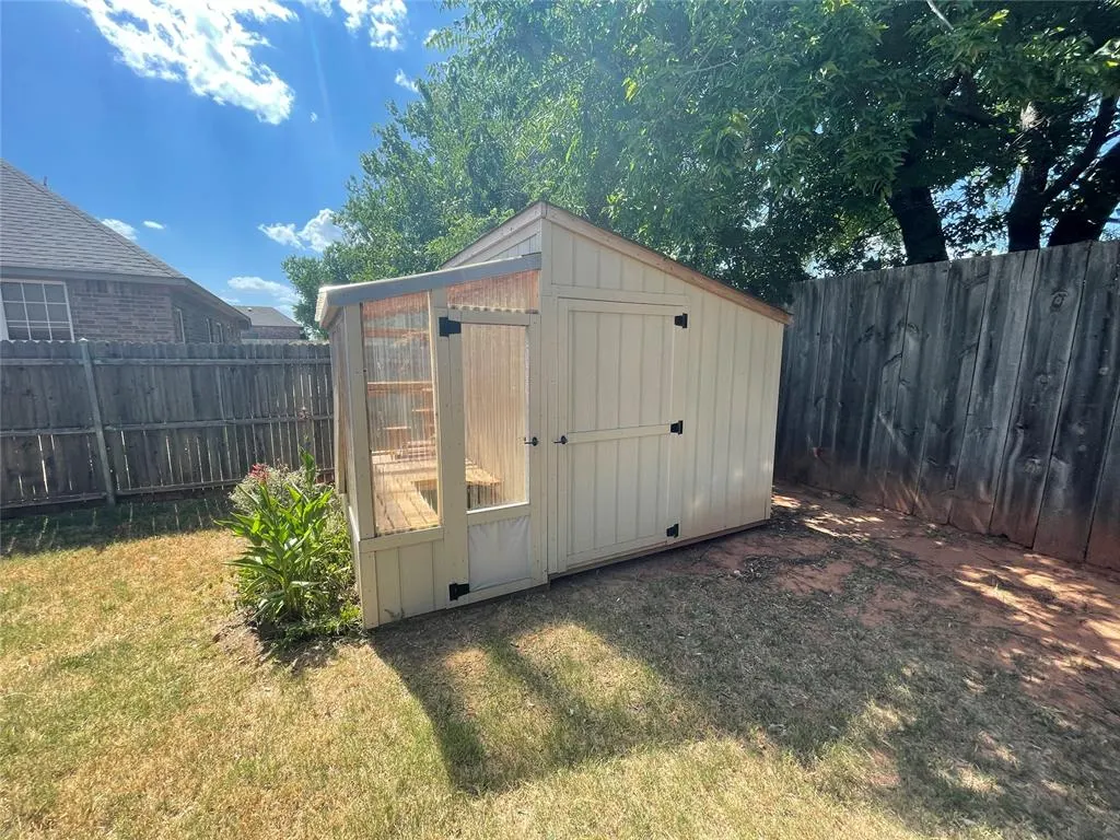 Photo 8 — 11913 SW 17th Street, Yukon, OK 73099