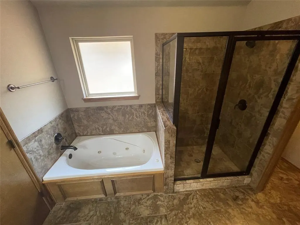 Photo 10 — 11913 SW 17th Street, Yukon, OK 73099