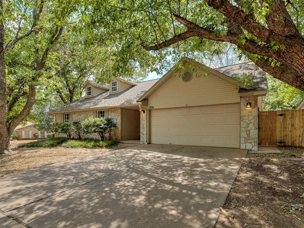 Photo 4 — 1300 NW 184th Street, Edmond, OK 73012